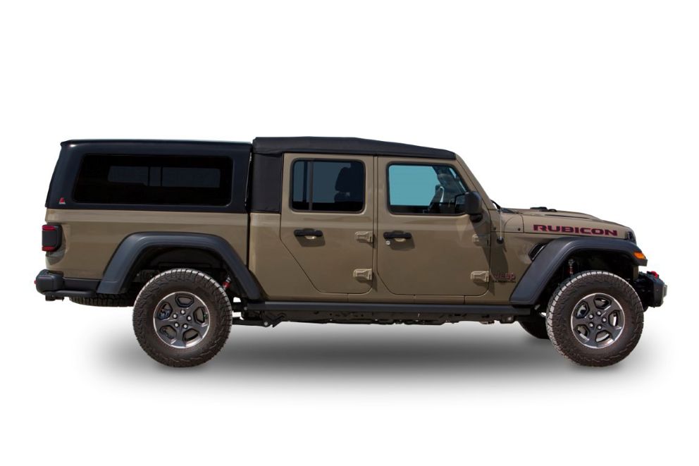 100xq-jeep-gladiator-2020-tan-prfle-passngr-white-middel